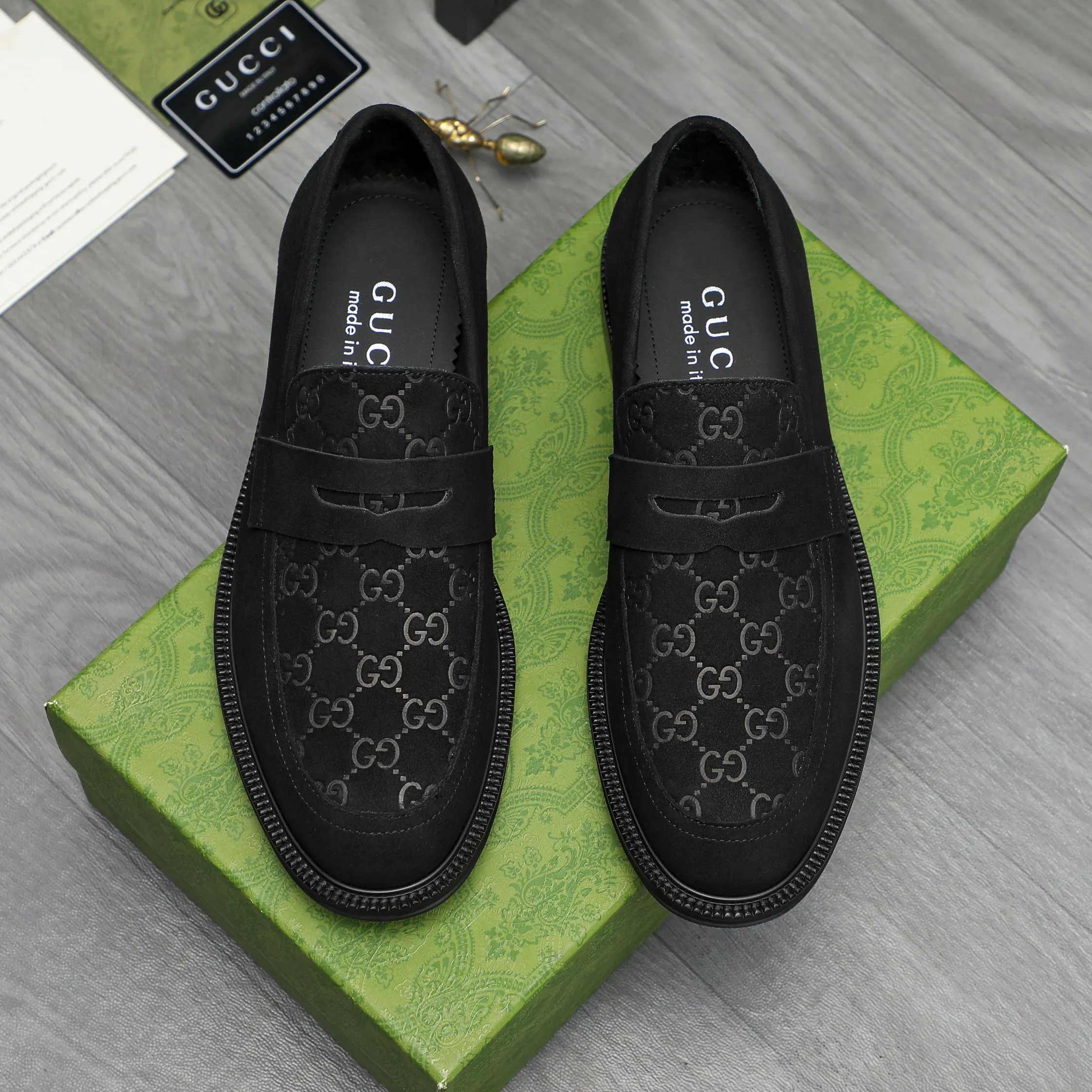 Men's shoes 💰p500 Product trademark: GUCCI "Gucci" business slip-on leather shoes Regular size: 38-46 (38.45.46 custom-made, non-returnable) Product materials: Selected frosted cowhide embossed upper, cowhide lining, original rubber outsole